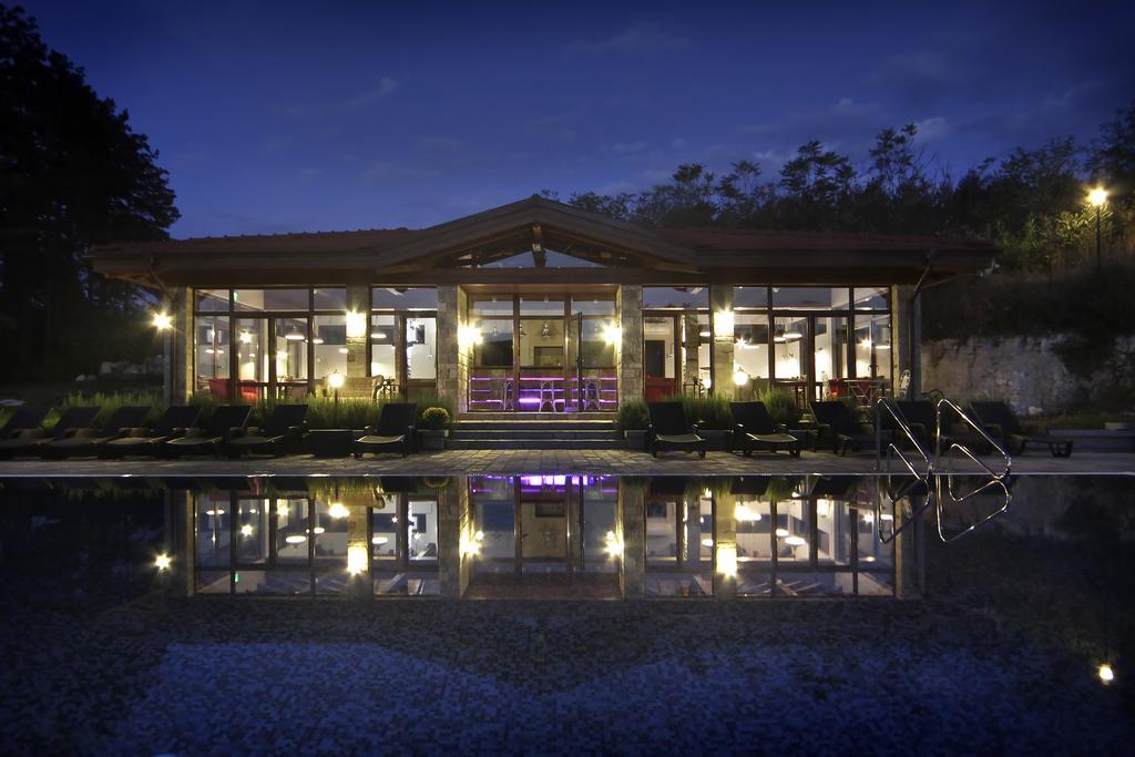 Esterra Vini Guest House Perushtitsa エクステリア 写真