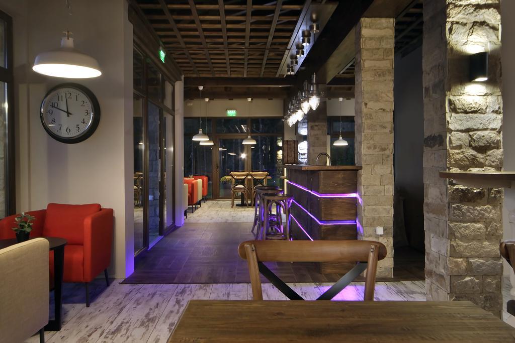 Esterra Vini Guest House Perushtitsa エクステリア 写真